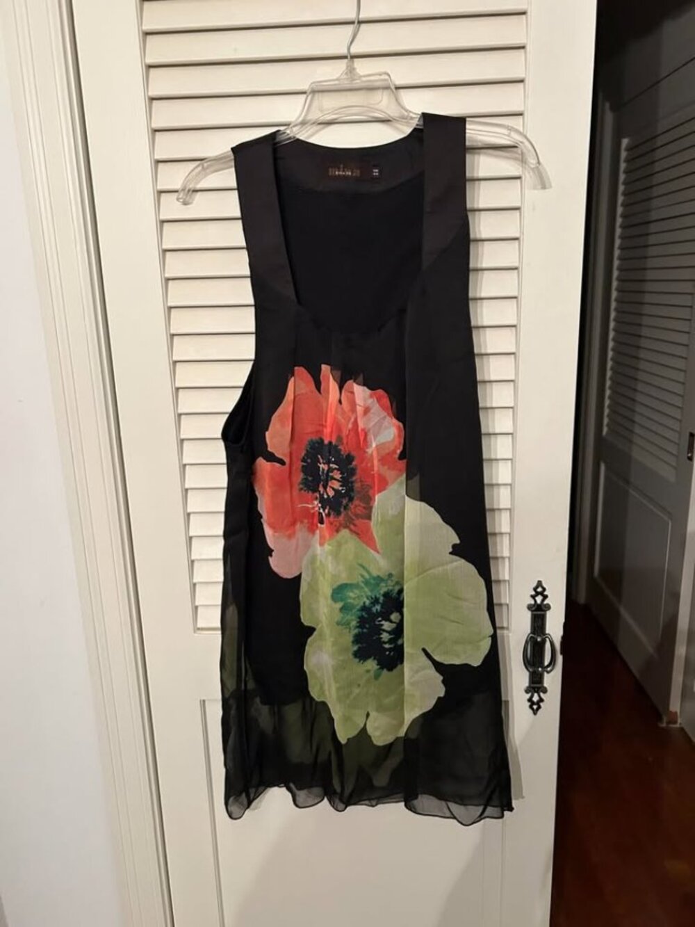 Mina Black Sleeveless Cover Dress "Mina UK" i "One Size".